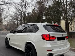 Photo of the vehicle BMW X5