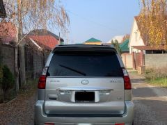 Photo of the vehicle Lexus GX