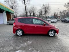 Photo of the vehicle Honda Fit