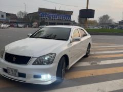 Фото авто Toyota Crown