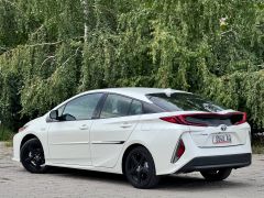 Фото авто Toyota Prius