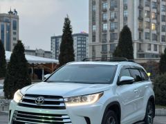 Photo of the vehicle Toyota Highlander