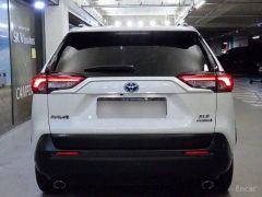 Сүрөт унаа Toyota RAV4