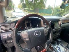 Photo of the vehicle Lexus LX