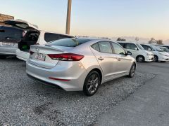 Photo of the vehicle Hyundai Elantra