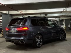 Photo of the vehicle BMW X7