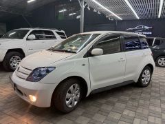 Сүрөт унаа Toyota Ist