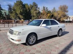 Photo of the vehicle Toyota Crown