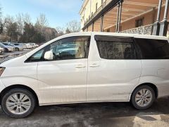 Фото авто Toyota Alphard