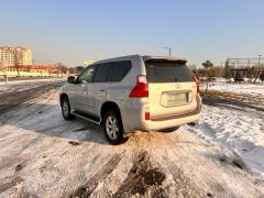 Photo of the vehicle Lexus GX