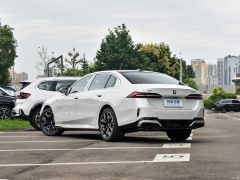 Сүрөт унаа BMW 5 серия