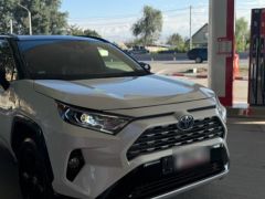 Сүрөт унаа Toyota RAV4