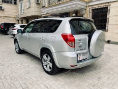 Сүрөт унаа Toyota RAV4