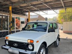 Сүрөт унаа ВАЗ (Lada) Niva Legend