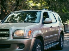 Сүрөт унаа Toyota Sequoia