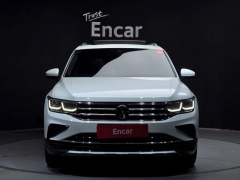 Фото авто Volkswagen Tiguan