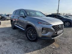 Photo of the vehicle Hyundai Santa Fe