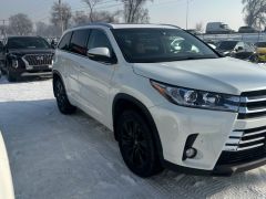 Сүрөт унаа Toyota Highlander