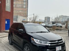 Фото авто Toyota Highlander