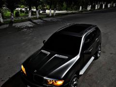 Photo of the vehicle BMW X5