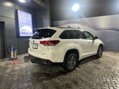 Сүрөт унаа Toyota Highlander