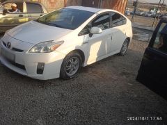 Фото авто Toyota Prius