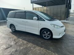 Фото авто Toyota Estima