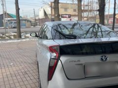 Фото авто Toyota Prius