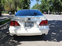 Photo of the vehicle Toyota Crown