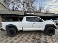 Photo of the vehicle Toyota Tundra