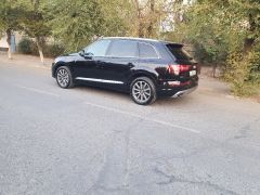 Сүрөт унаа Audi Q7