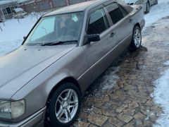 Фото авто Mercedes-Benz W124