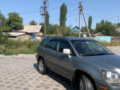 Photo of the vehicle Lexus RX