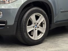 Photo of the vehicle BMW X5