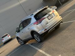 Сүрөт унаа Toyota RAV4