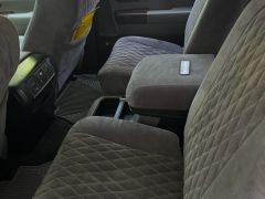 Photo of the vehicle Toyota Sequoia