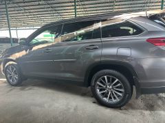 Сүрөт унаа Toyota Highlander