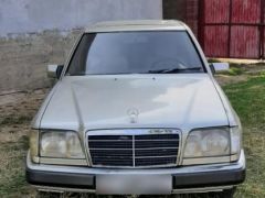 Сүрөт унаа Mercedes-Benz W124