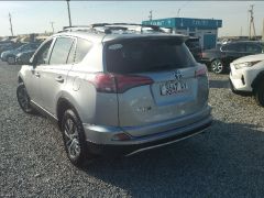 Сүрөт унаа Toyota RAV4