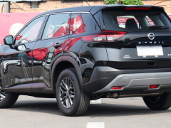 Photo of the vehicle Nissan X-Trail