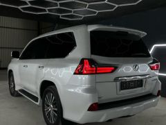 Сүрөт унаа Lexus LX