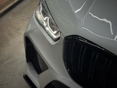Фото BMW X5 M  2021