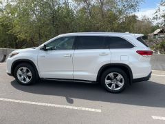 Сүрөт унаа Toyota Highlander