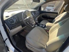 Фото авто Kia Carnival