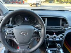 Сүрөт унаа Hyundai Elantra