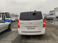 Сүрөт унаа Hyundai Starex (H-1)