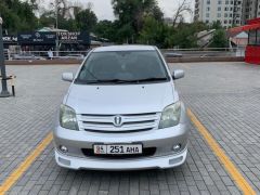 Фото авто Toyota Ist