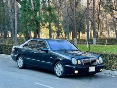 Photo of the vehicle Mercedes-Benz E-Класс