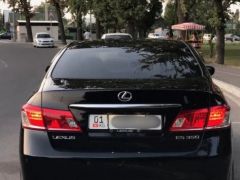 Photo of the vehicle Lexus ES