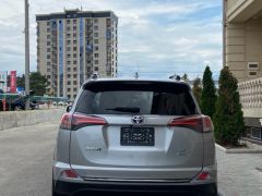 Сүрөт унаа Toyota RAV4